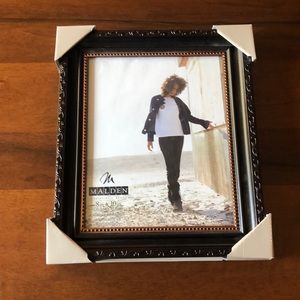 NWOT Brown Wooden Picture Frame